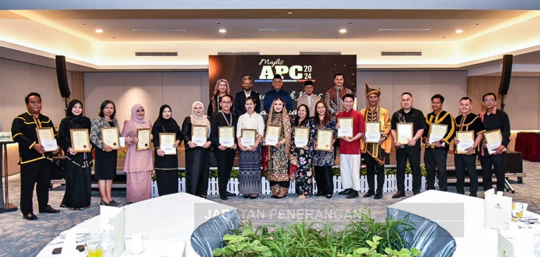 APC hargai, iktiraf pegawai, kakitangan tunjuk prestasi cemerlang