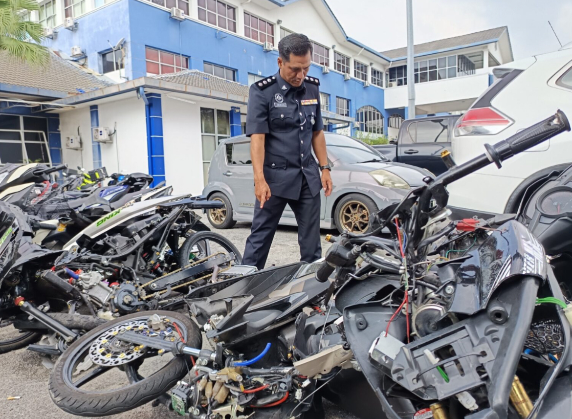 Tiga pelajar kolej maut nahas selepas berkonvoi motosikal