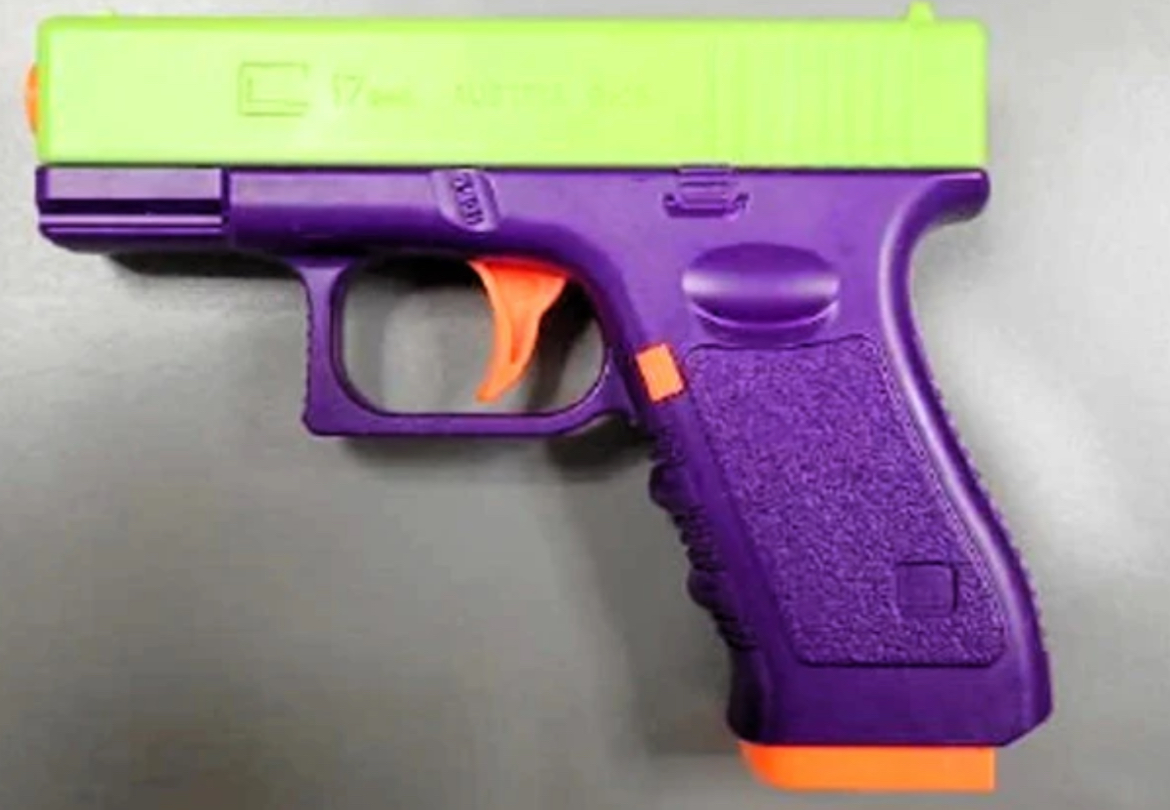 16,000 pistol mainan ditarik balik, boleh tembak peluru hidup