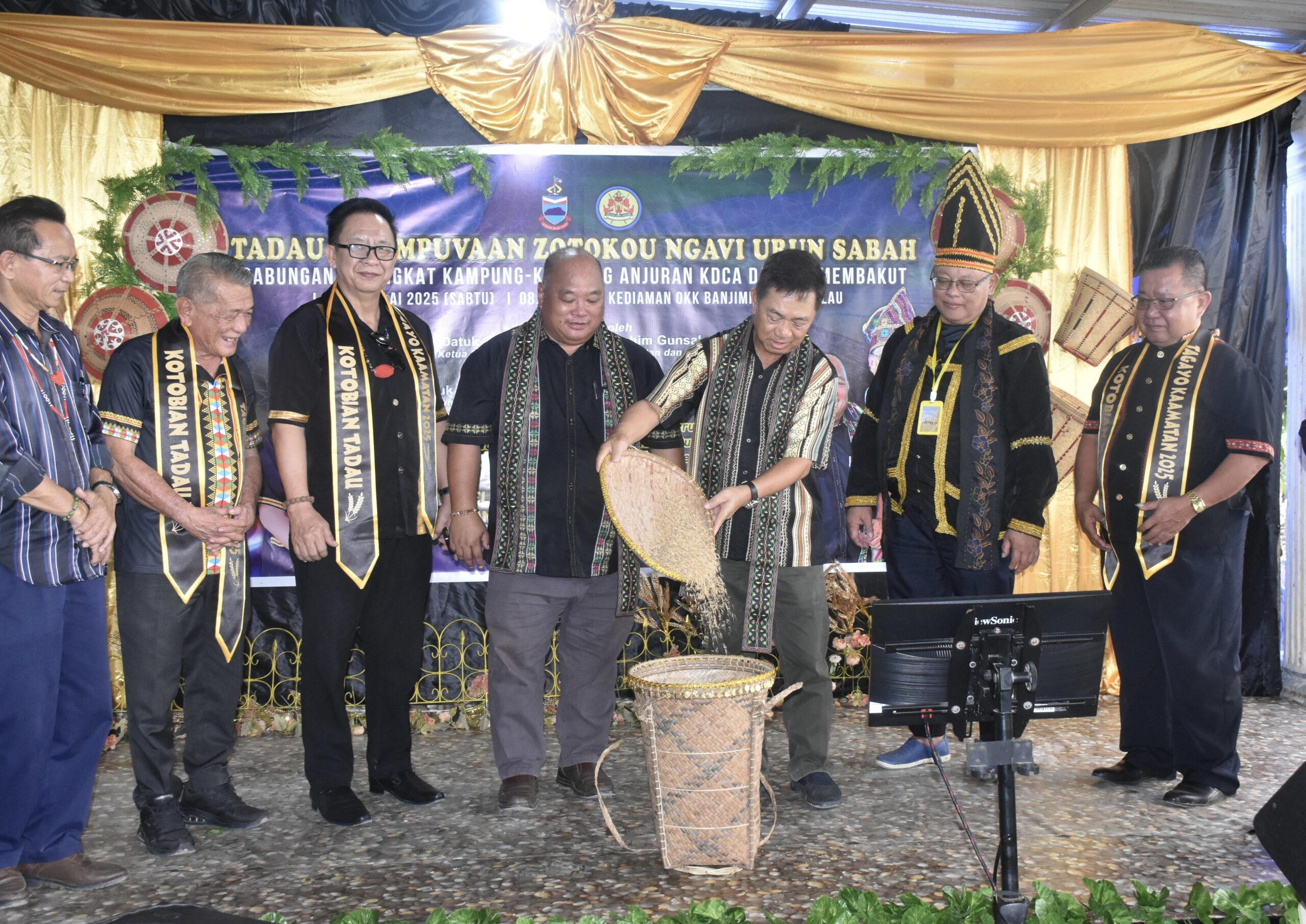 主持傳統活動啟動儀式