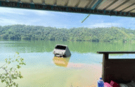 Trak tentera masuk tasik, tiga anggota selamat