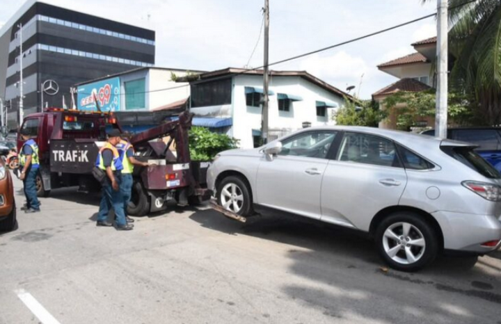 Halang laluan: 30 kenderaan dikompaun, empat ditunda