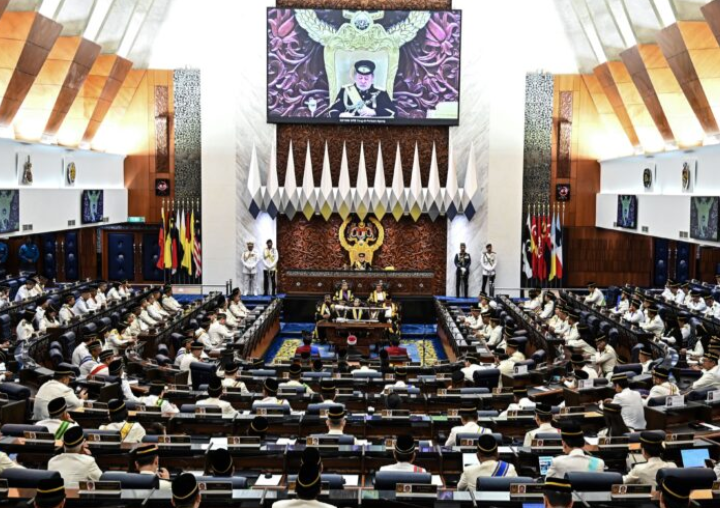 RUU Kredit Pengguna diluluskan