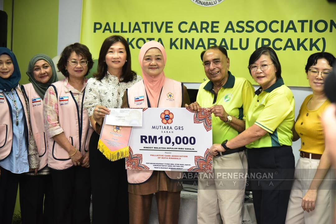 Mutiara GRS sumbang dana RM10 ribu kepada PCAKK