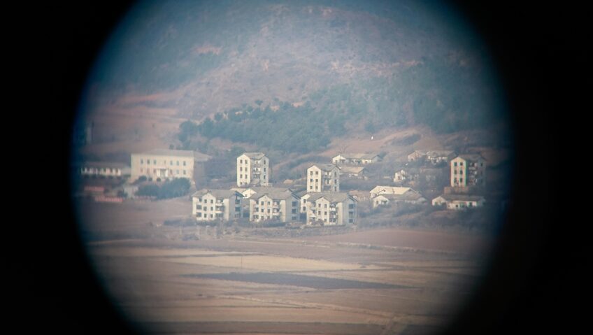 Korea Selatan benarkan rakyat hubungi warga Korea Utara