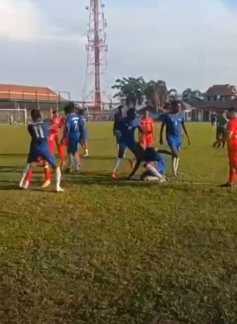Tujuh ditahan bergaduh ketika perlawanan bola sepak