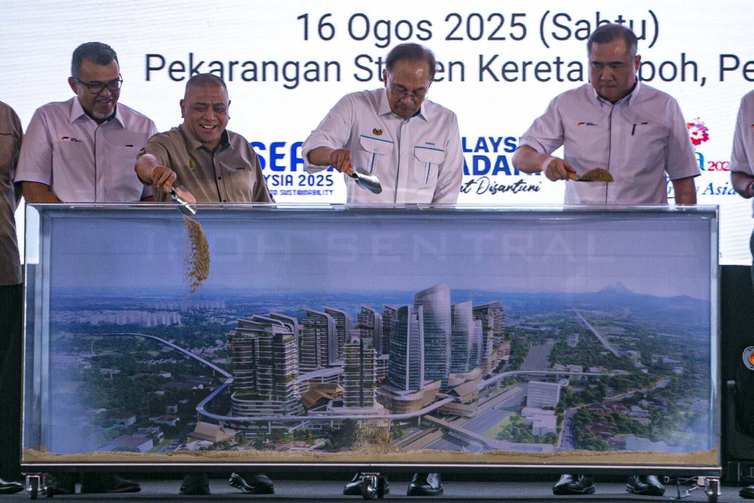 Kerajaan rampas RM5 bilion wang rasuah