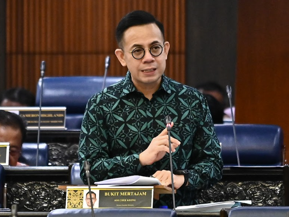 RUU Pekerja Gig 2025 diluluskan, 1.2 juta pekerja bakal nikmati hak baharu