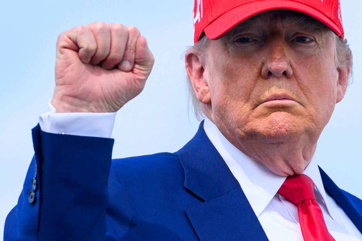 Trump hapus pengecualian tarif untuk bungkusan kecil