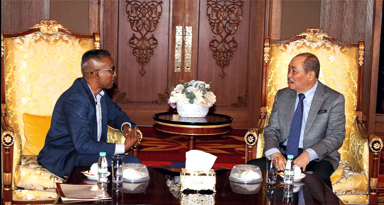 Karunanithy pays farewell call to Chief Minister