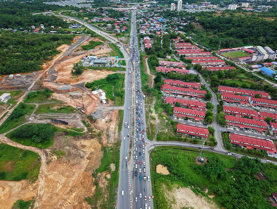 Razali desak kontraktor flyover Tebobon perbaiki pengurusan trafik