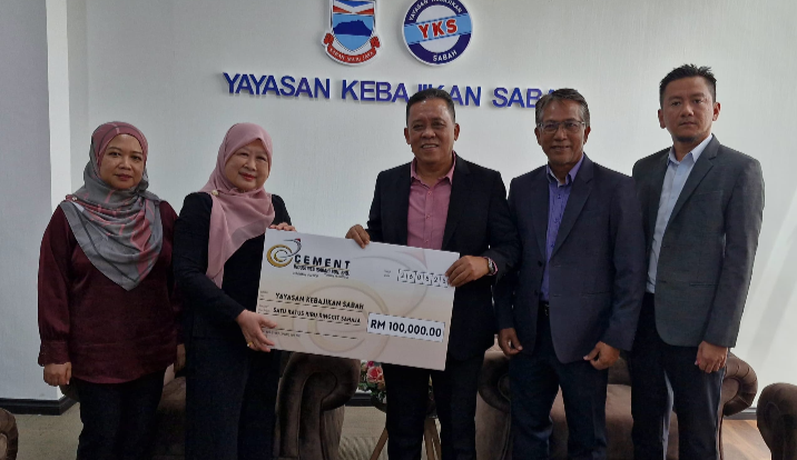 CIS sumbang RM100,000 kepada Yayasan Kebajikan Sabah