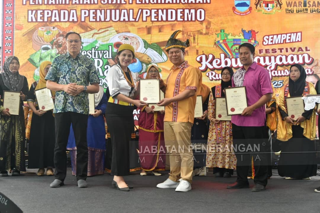 Ulat sagu juara klip-klip cantik