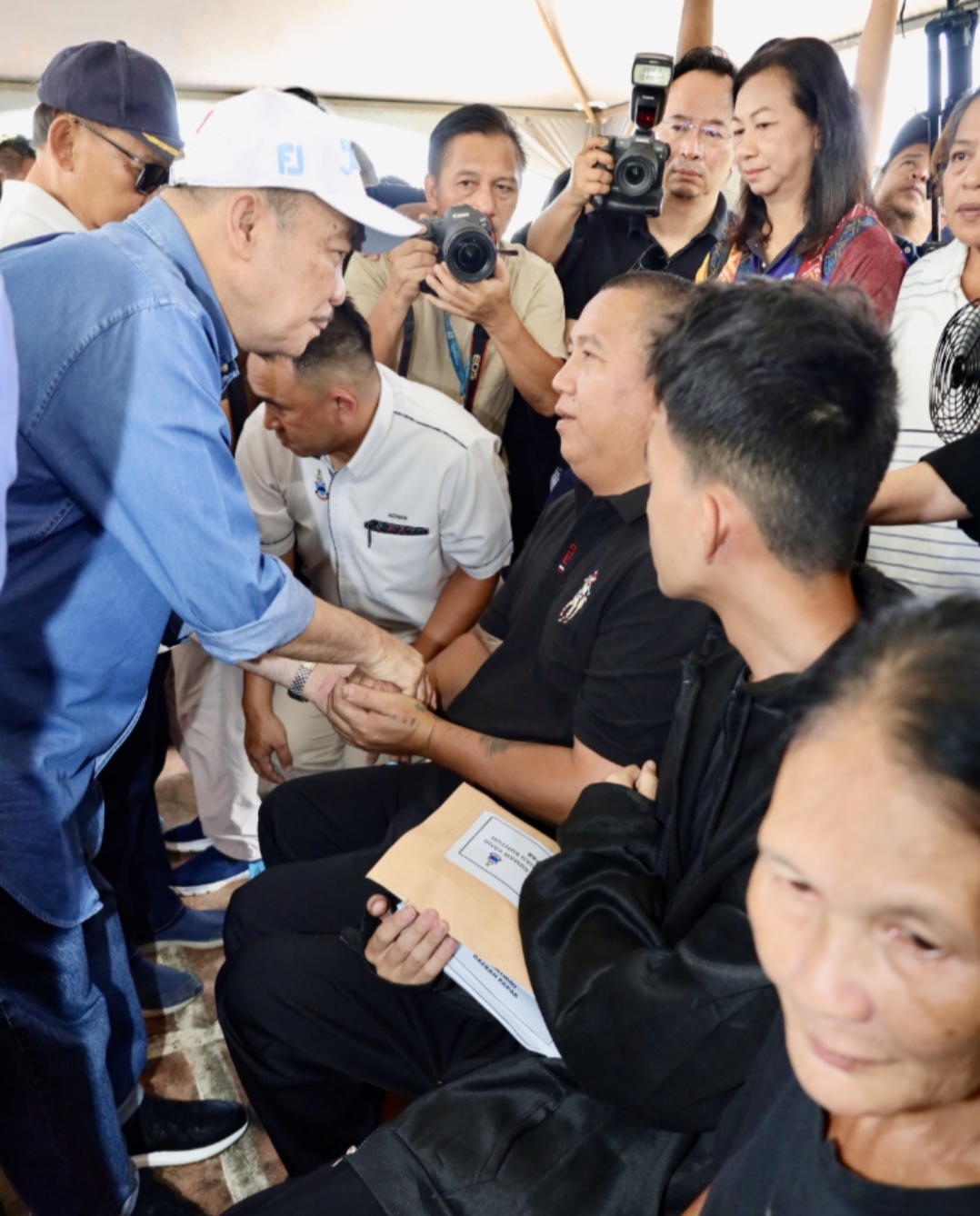 Chief Minister visits landslide and flood victims