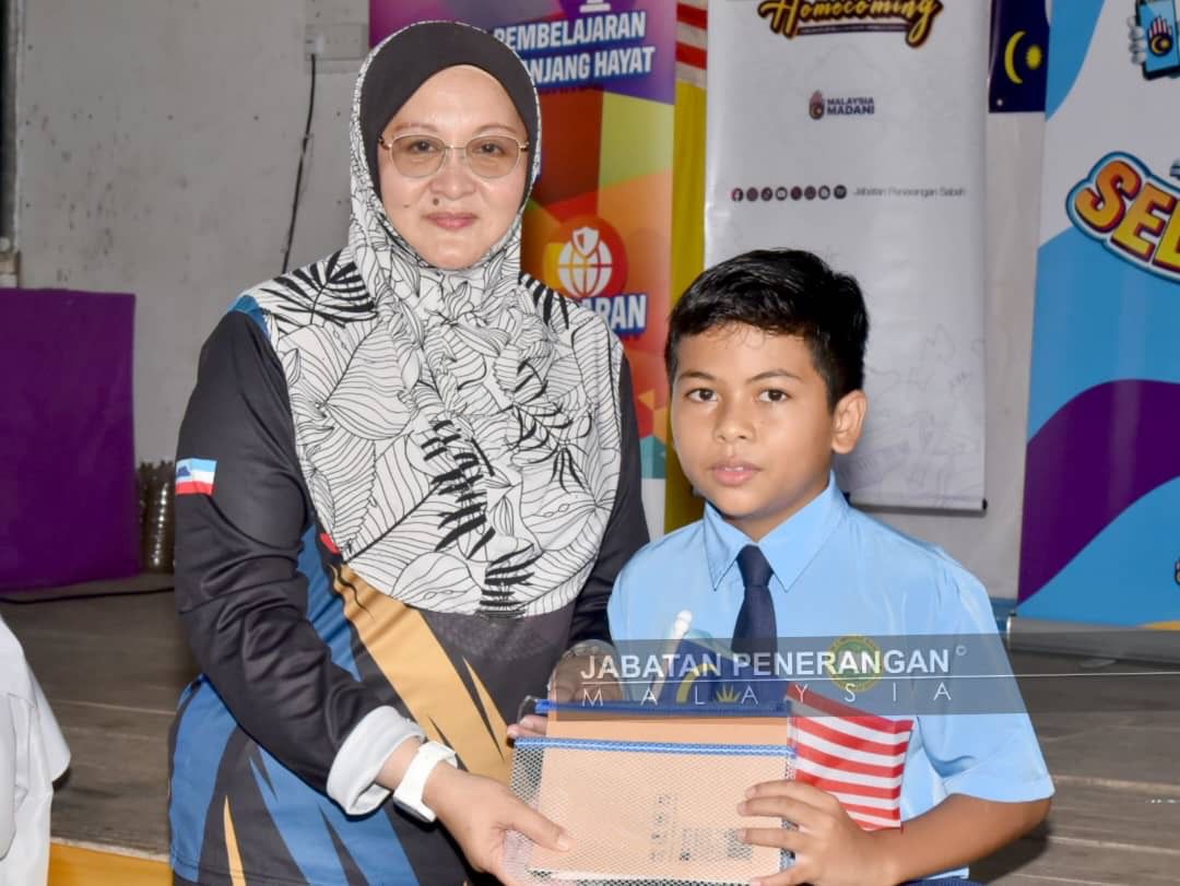 Pentarama Homecoming cetus semangat patriotik murid sekolah