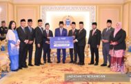Bank Rakyat serah kebih RM1.7 juta Zakat Perniagaan kepada MUIS
