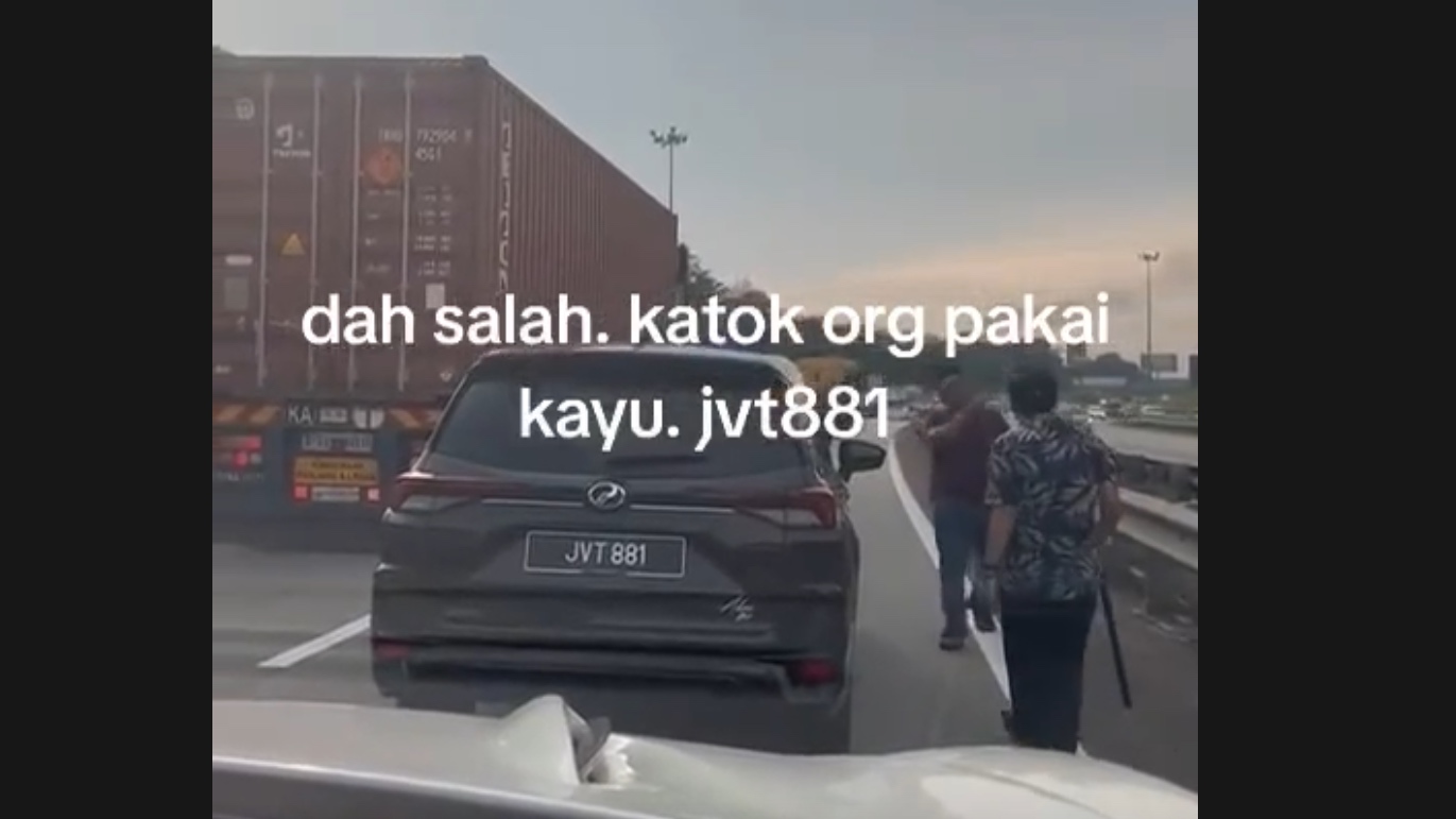 Pemandu Alza berang dihon akibat memandu secara berbahaya diburu polis