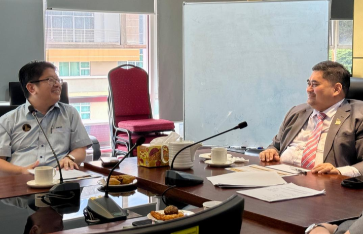 Ewon hargai kerjasama JKR tangani isu Pan Borneo di Kg Kolopis