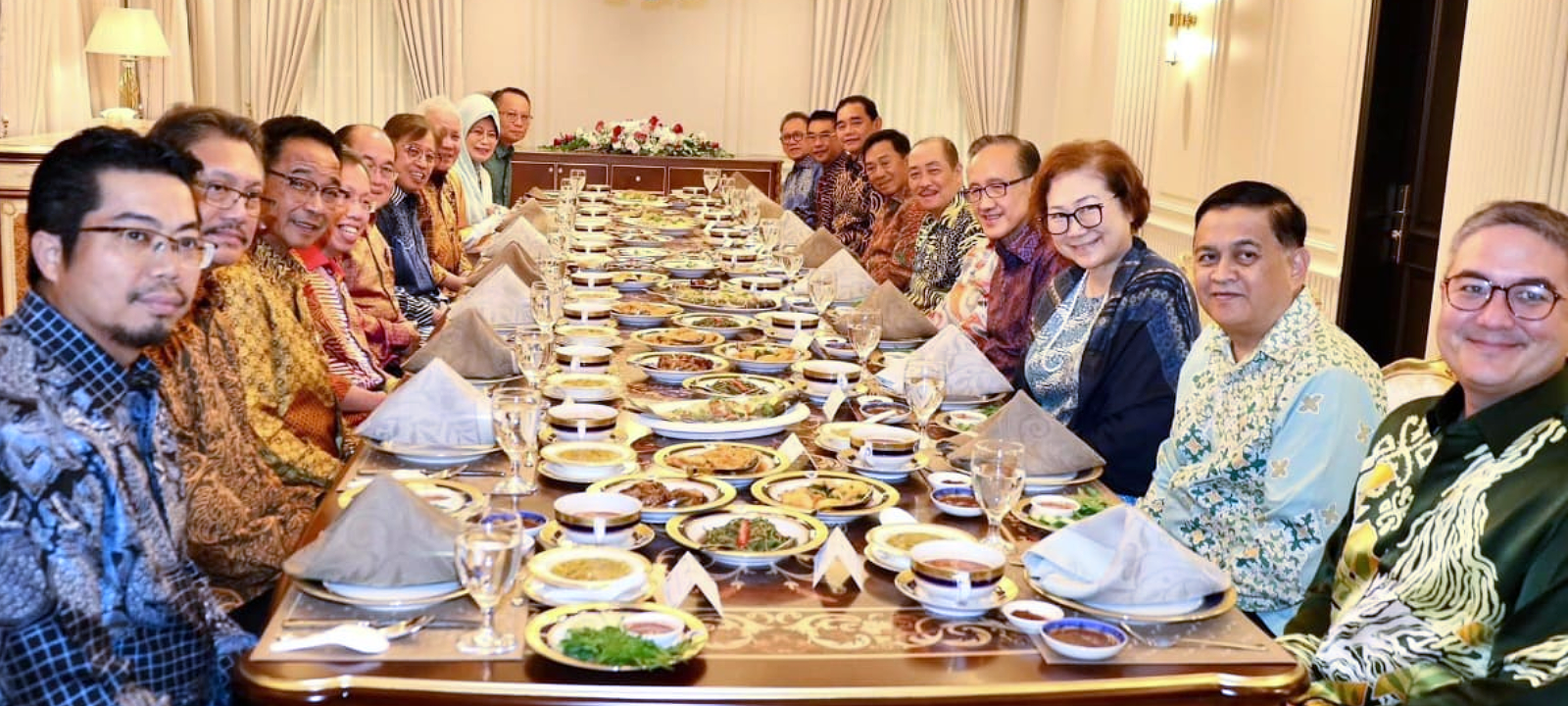 Sabah delegation hosted to dinner by Sarawak Premier