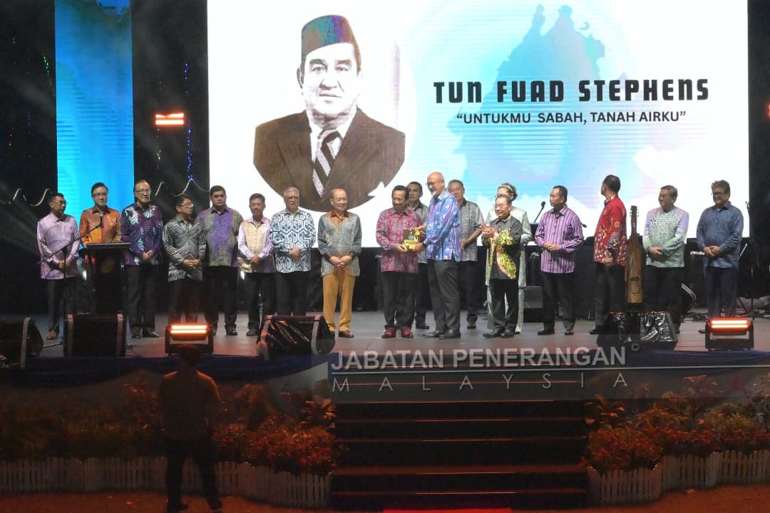 Tiga Tokoh pejuang negeri terima penghargaan pada Hari Sabah