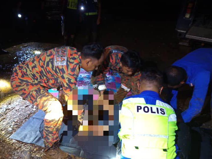 Kanak-kanak lelaki, warga emas lemas dihanyut arus