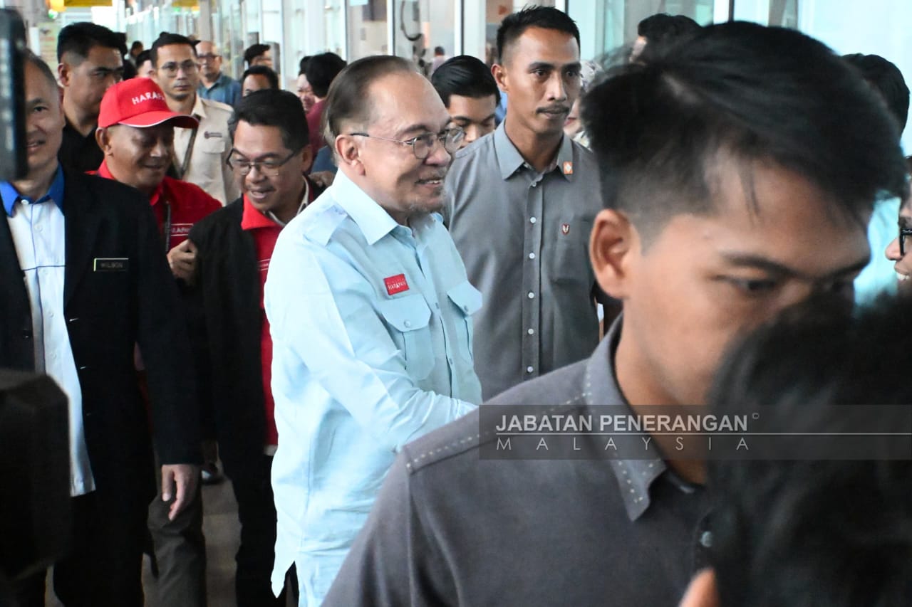 PMX tiba di Sandakan bertemu belia, masyarakat Cina