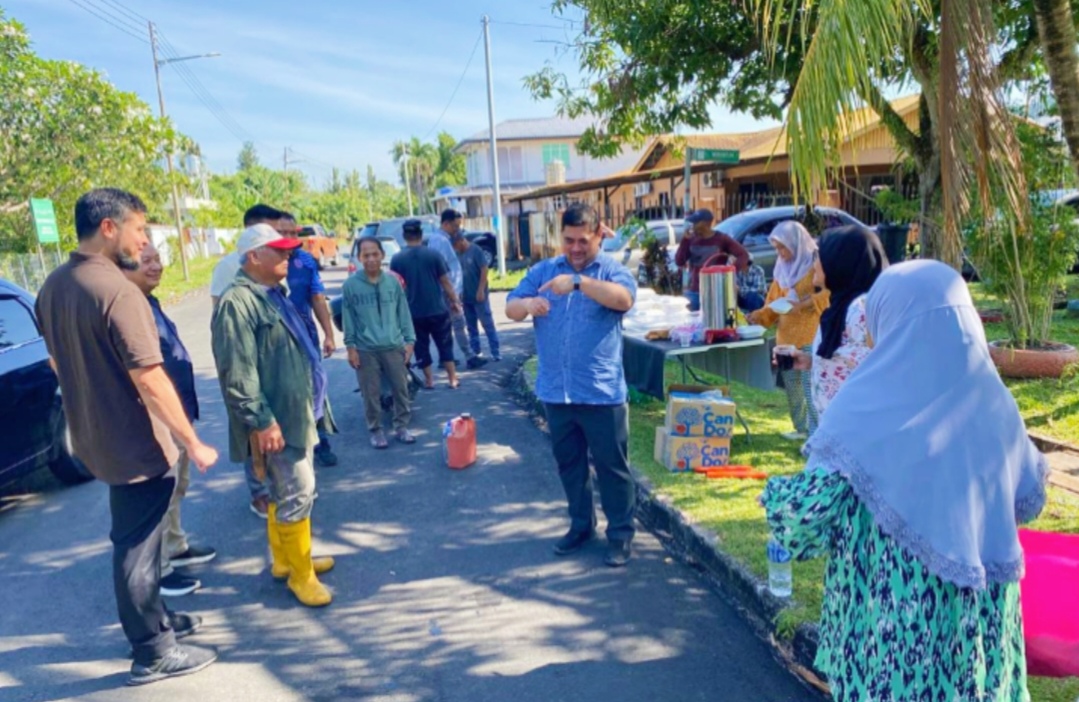 Gotong royong elemen penting pastikan Putatan terus kondusif, bersih