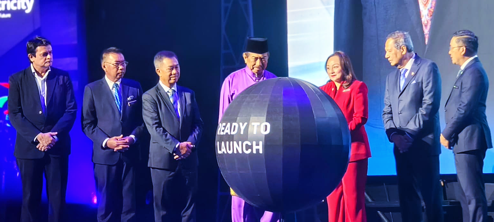 State Government launches BESS Lahad Datu | Warta Oriental