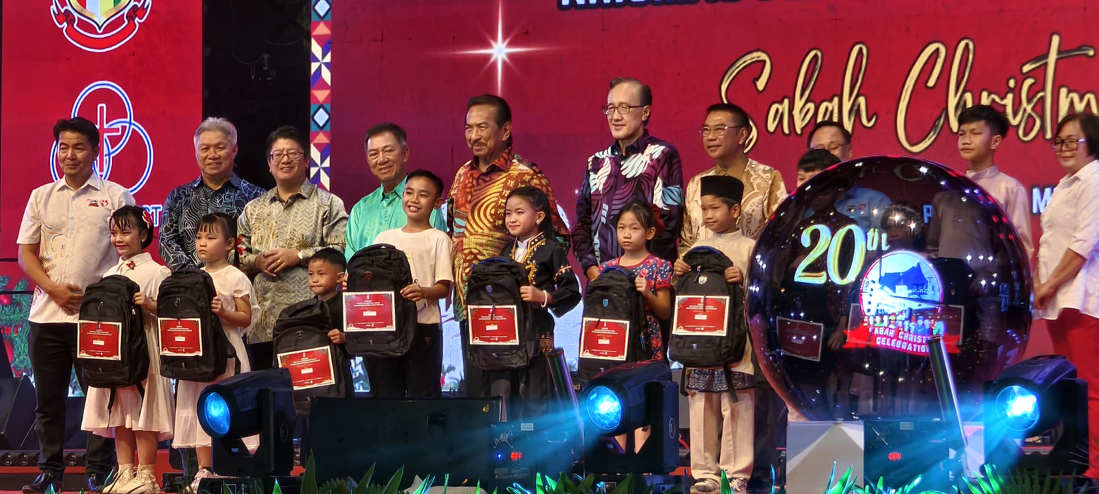 展現多元社會和諧共融 沙聖誕慶典彰顯團結