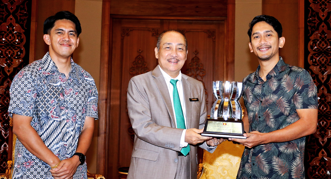 Gerald Wong榮獲東盟領導力獎 首長表揚沙子弟揚名東盟