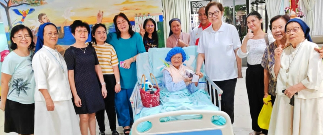 Liew visits Mother Cecilia