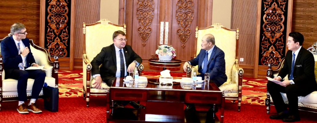 CM receives farewell call from US Ambassador to Malaysia
