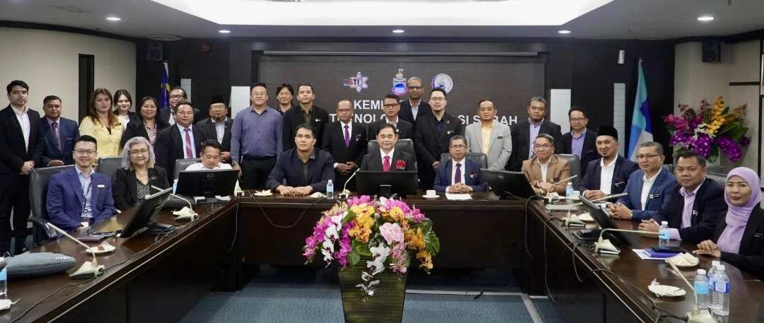 Sabah mohon 45,000 laptop untuk sekolah