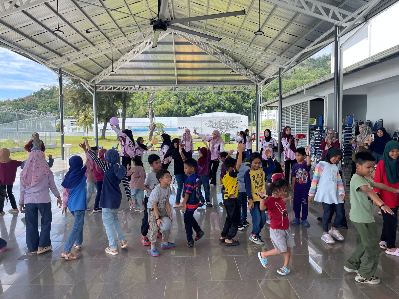 UMS perkasa asuhan kanak-kanak menerusi Program Smart Care bersama komuniti TLDM