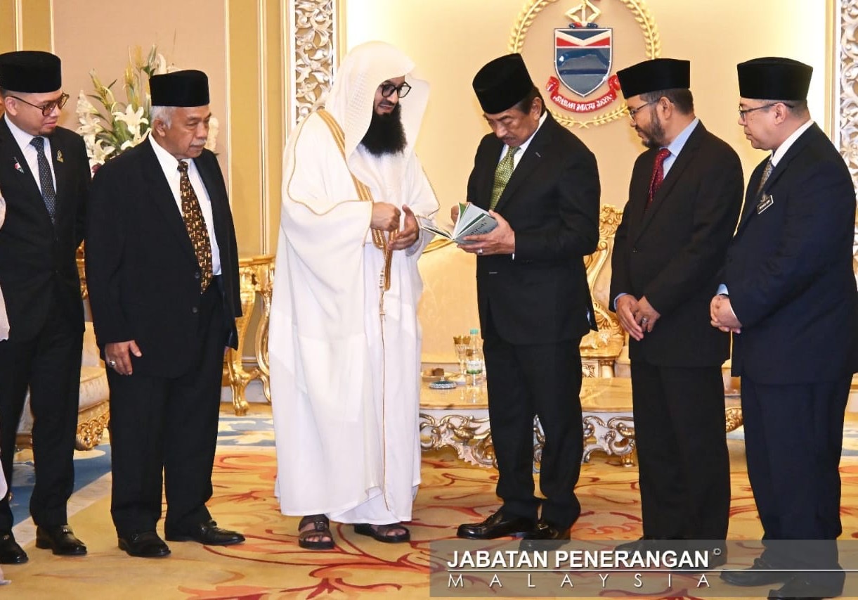 Mufti Menk bawa mesej harapan, puji semangat toleransi Negeri Di Bawah Bayu