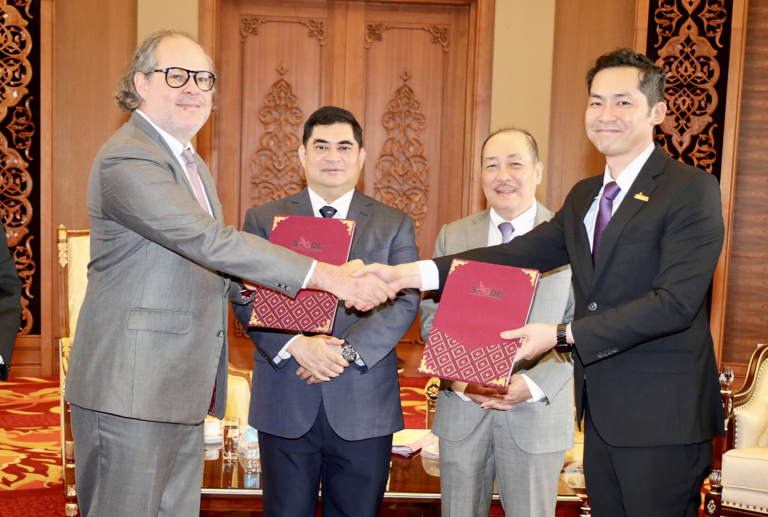 KM saksikan pertukaran MoU antara SOGDC dan EA Gibson