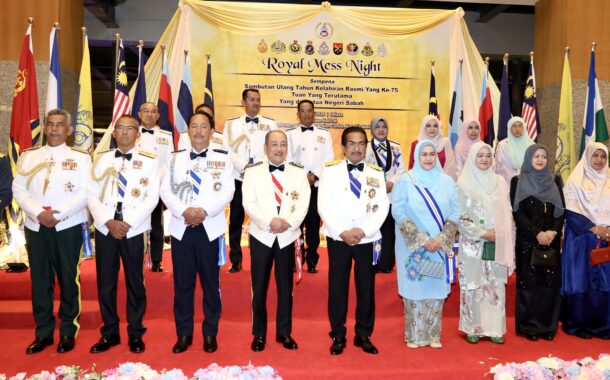 KM dan isteri hadiri Royal Mess Night