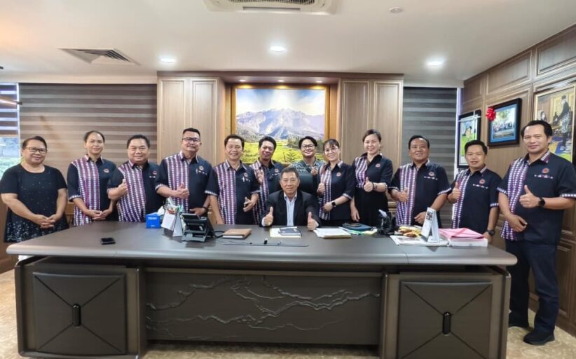 Dr. Joachim terima kunjungan KDCA Ranau sempena Kaamatan