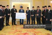 Kumpulan Sawit Kinabalu serah Zakat Perniagaan RM4.5 juta