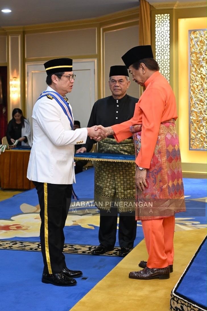 Naim Moktar dahului senarai 146 penerima Pingat Kebesaran Sabah