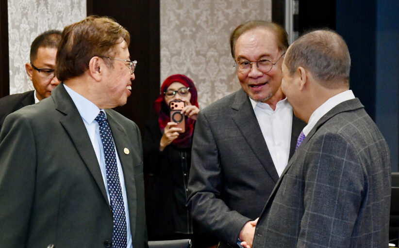 Hajiji attends Menteri Besar and Chief Ministers meeting