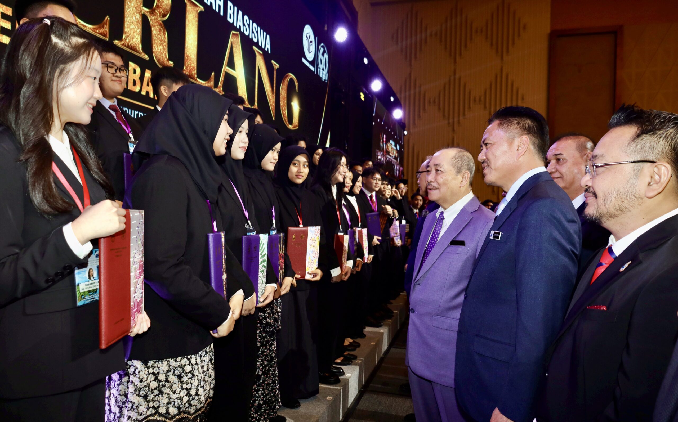 RM100 million strengthens scholarships for Sabah students