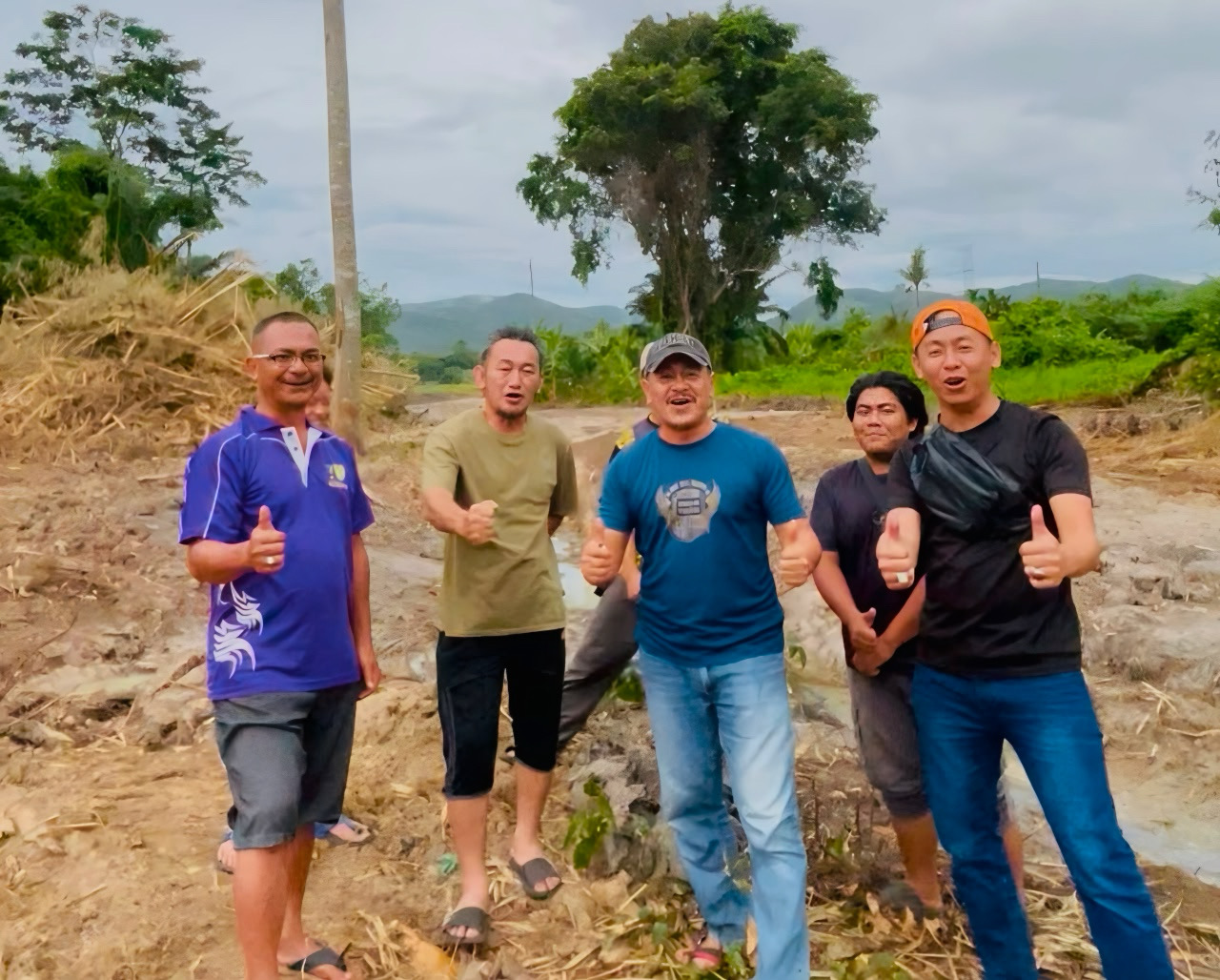 Parit sawah kampung diselenggara - Jamawi