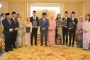 Lima pelajar cemerlang terima Biasiswa Anugerah Cemerlang TYT