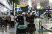 Keadaan abu semakin baik, Indonesia masih teliti kualiti udara di lapangan terbang terjejas