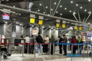 Landasan KKIA dibuka semula pada jam 11.30 malam