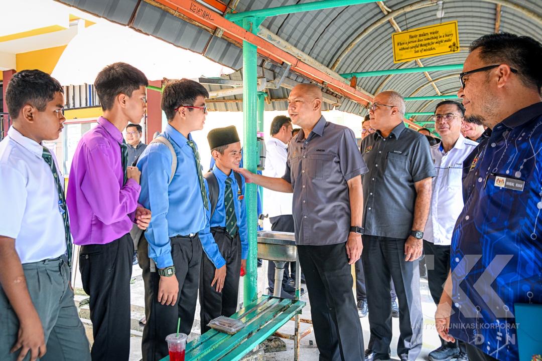 SMK Benoni dipilih sebagai Sekolah Angkat MADANI KPDN